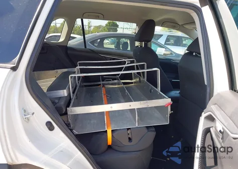 2022 Toyota Rav4 Le z USA, uszkodzony, nr VIN 2T3G1RFV1NC269681